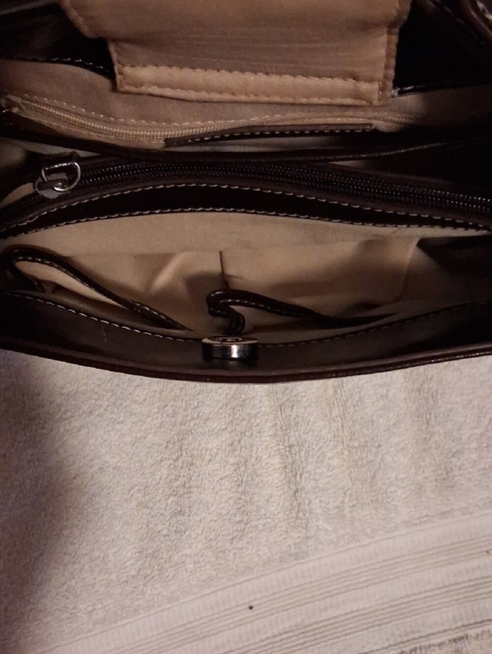Nine West Black Shoulder Bag with White Contrast Stitching - Picture 7 of 9